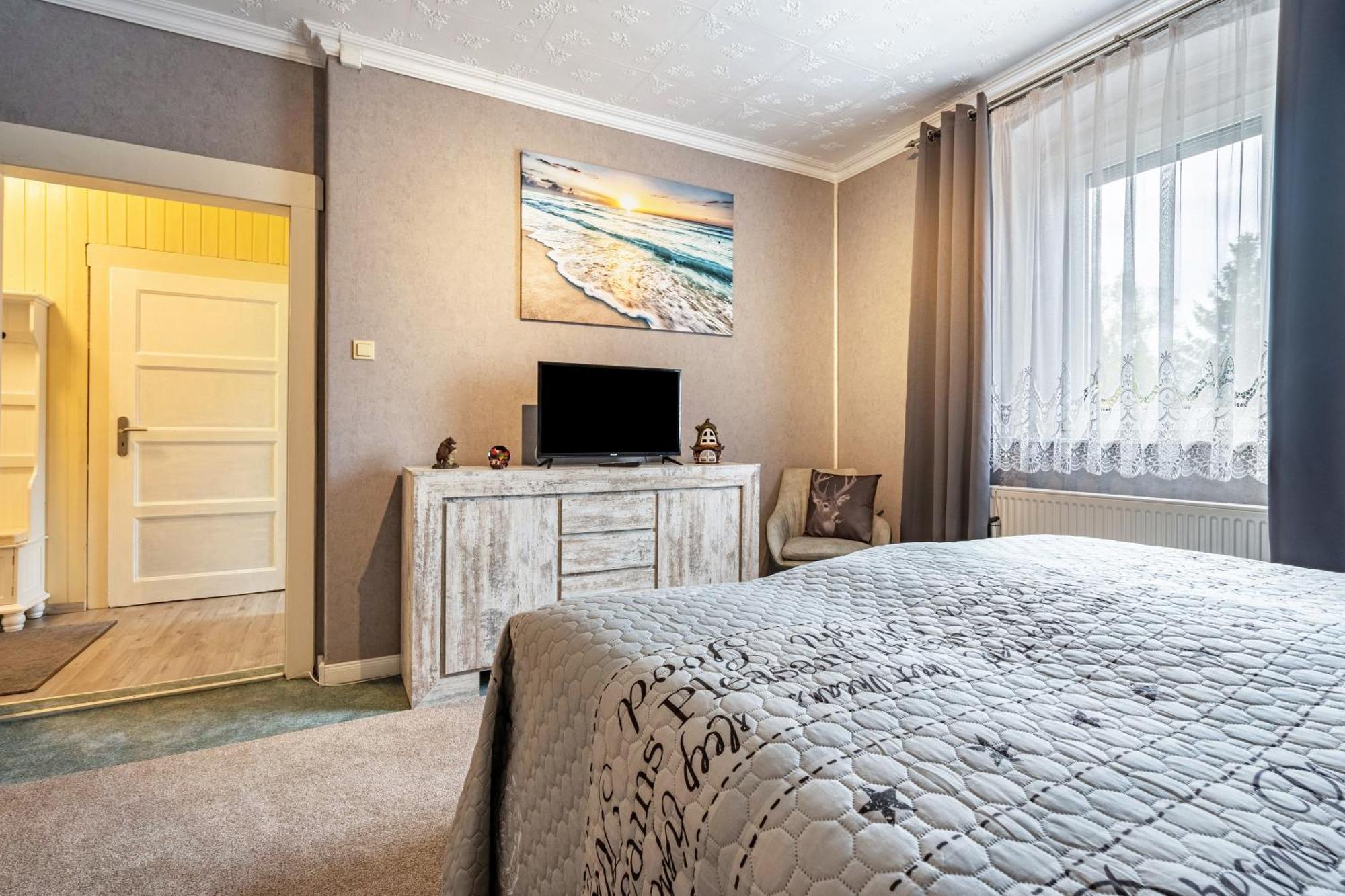 Urlaub Mit Hund Apartamento Neupetershain Exterior foto
